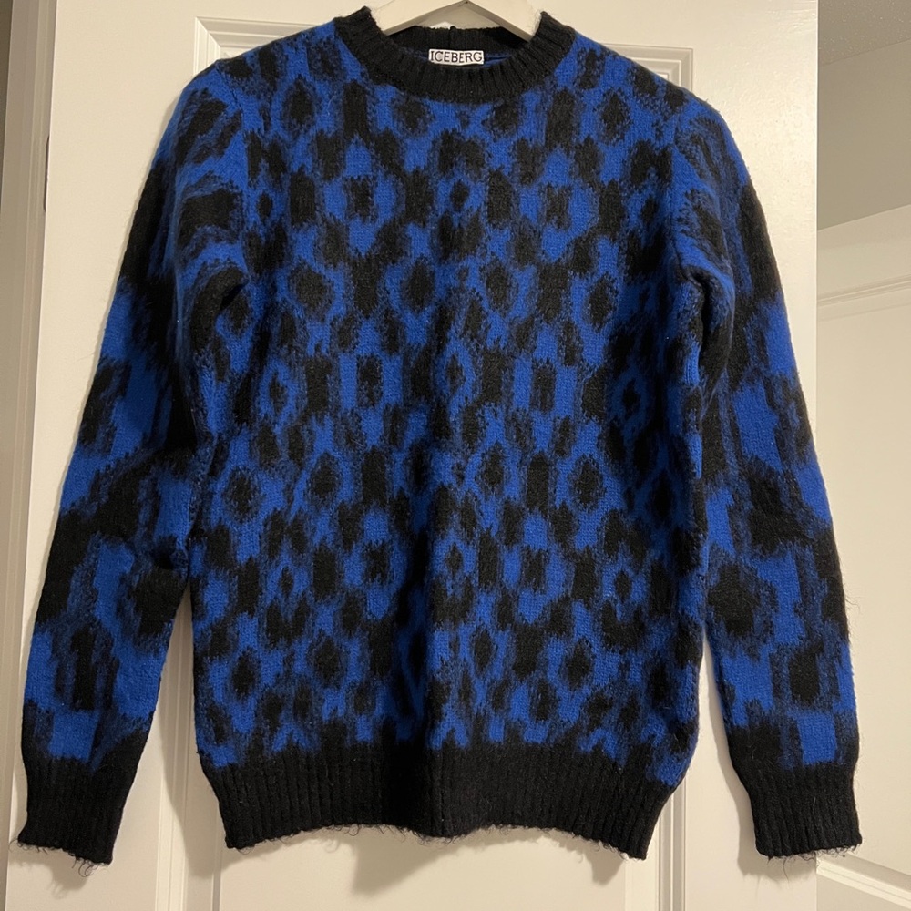 Sweater Iceberg